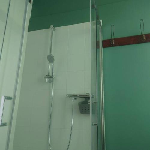 Bathroom, appartamento 'il Biancospino' in Valli Del Pasubio Bathroom, appartamento 'il Biancospino' in Valli Del Pasubio