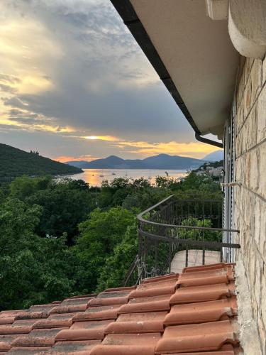 Lazarus Bigova apartments in Bigova Lazarus Bigova apartments in Bigova