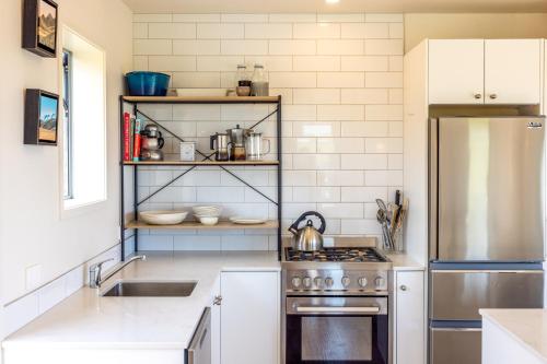 Kitchen, Overview - Stay Waiheke in Ostend Kitchen, Overview - Stay Waiheke in Ostend