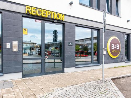 Exterior view, B&B Hotel Rosenheim in Rosenheim Exterior view, B&B Hotel Rosenheim in Rosenheim