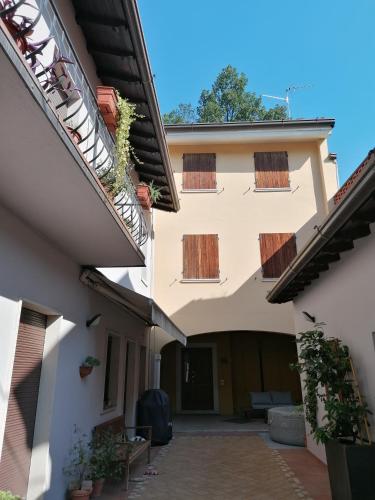 Exterior view, Sulla strada per il lago CIR - O17161CNI00001 in Rezzato Exterior view, Sulla strada per il lago CIR - O17161CNI00001 in Rezzato