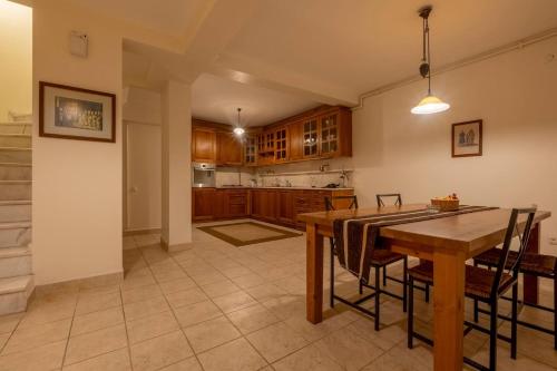 Terrace Triplex in Peninsula in İstanbul Terrace Triplex in Peninsula in İstanbul