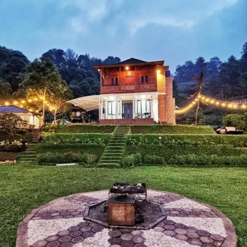 Tiris Pisan Glamping & Resort Puncak near Gunung Batu Jonggol Tiris Pisan Glamping & Resort Puncak near Gunung Batu Jonggol