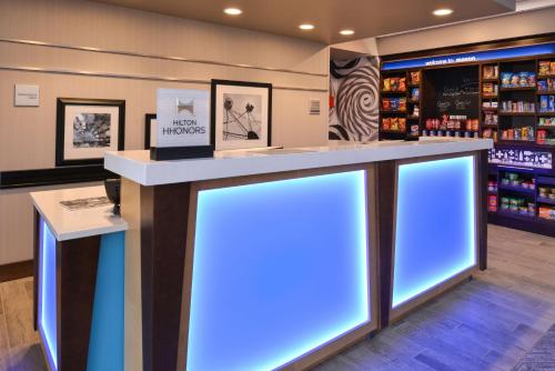 Előcsarnok, Hampton Inn & Suites Cincinnati-Mason in Mason Előcsarnok, Hampton Inn & Suites Cincinnati-Mason in Mason