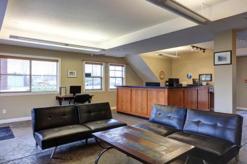 Empfangshalle, Vedder River Inn in Chilliwack (BC) Empfangshalle, Vedder River Inn in Chilliwack (BC)