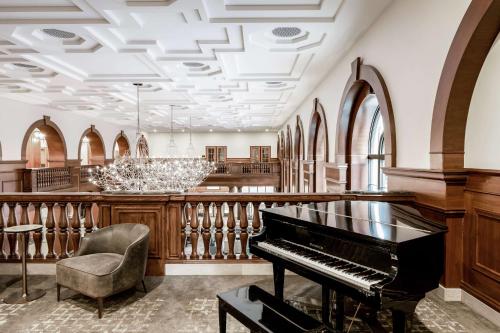 Экстерьер, Hotel Fort Des Moines, Curio Collection by Hilton in Де-Мойн (Айова) Экстерьер, Hotel Fort Des Moines, Curio Collection by Hilton in Де-Мойн (Айова)