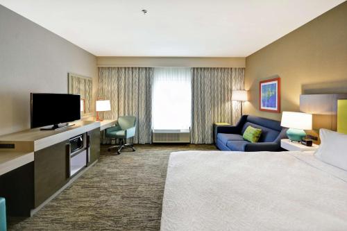 Hampton Inn & Suites Grants Pass in Grants Pass (OR) Hampton Inn & Suites Grants Pass in Grants Pass (OR)