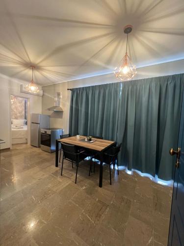 Nikis Penthouse - image 11