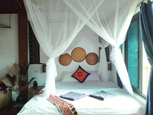 Guestroom, Vu Linh Palm House Homestay - Bungalow in Yen Binh (Yen Bai) Guestroom, Vu Linh Palm House Homestay - Bungalow in Yen Binh (Yen Bai)