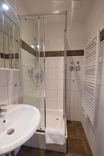 Bathroom, Style Apartment Berlin in Airport Berlin-Tegel Bathroom, Style Apartment Berlin in Airport Berlin-Tegel