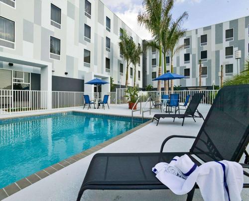 Úszómedence, Hampton Inn & Suites Sarasota/Bradenton-Airport in Sarasota (Florida) Úszómedence, Hampton Inn & Suites Sarasota/Bradenton-Airport in Sarasota (Florida)