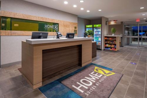 Vestíbulo, Home2 Suites by Hilton Wayne in Wayne Vestíbulo, Home2 Suites by Hilton Wayne in Wayne