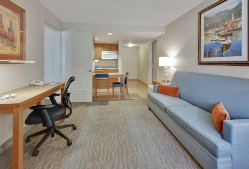 Homewood Suites by Hilton San Diego-Del Mar - CA Hotel in Del Mar / Carmel Valley Homewood Suites by Hilton San Diego-Del Mar - CA Hotel in Del Mar / Carmel Valley
