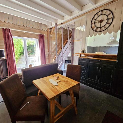 Létesítmények, Au Refuge Des 3 Ours - Chambres d'hôtes et cabanes in Essuiles Létesítmények, Au Refuge Des 3 Ours - Chambres d'hôtes et cabanes in Essuiles