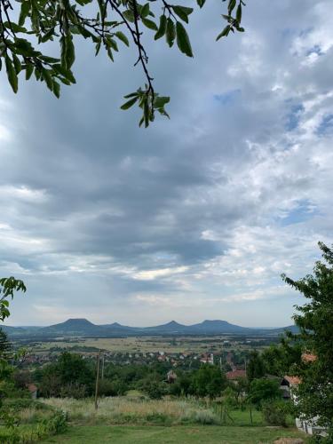 ทัศนียภาพ, Merengő Pihenőház (Merengo Pihenohaz) in ซาลาฮาลัป ทัศนียภาพ, Merengő Pihenőház (Merengo Pihenohaz) in ซาลาฮาลัป