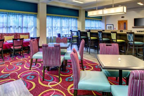 Facilities, Hampton Inn Miami-Coconut Grove/Coral Gables in Coconut Grove Facilities, Hampton Inn Miami-Coconut Grove/Coral Gables in Coconut Grove