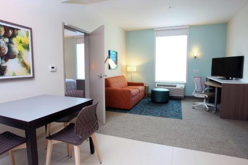 Home2 Suites by Hilton Nampa in Nampa (ID) Home2 Suites by Hilton Nampa in Nampa (ID)