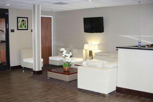 Előcsarnok, Hampton Inn Williamston in Williamston (Észak-Karolina) Előcsarnok, Hampton Inn Williamston in Williamston (Észak-Karolina)