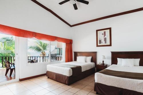 Hotel Cayman Suites in Monterrico Hotel Cayman Suites in Monterrico