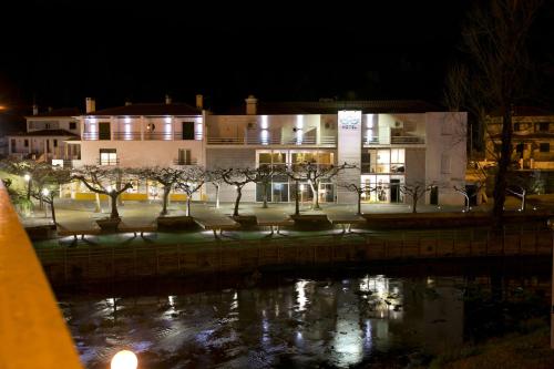 Зовнішній вигляд готелю, Sever Rio Hotel in Марван Зовнішній вигляд готелю, Sever Rio Hotel in Марван