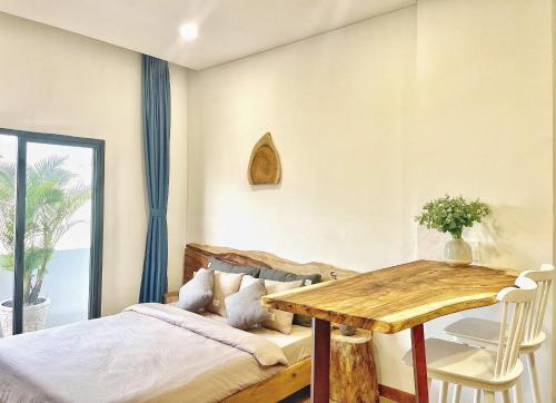 Guestroom, MIDMOST CASA in Ninh Kieu Quay Guestroom, MIDMOST CASA in Ninh Kieu Quay