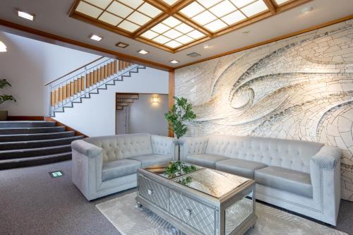 Facilities, Hakone Ashinoko Bikeikan 箱根芦ノ湖 美景館 in Mount Hakone Facilities, Hakone Ashinoko Bikeikan 箱根芦ノ湖 美景館 in Mount Hakone