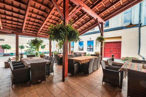 餐廳, 波蘭人酒店 (Hotel Polonia) in 弗羅茨瓦夫 餐廳, 波蘭人酒店 (Hotel Polonia) in 弗羅茨瓦夫