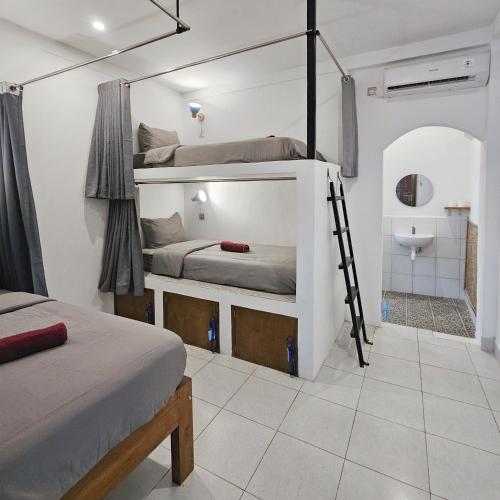 Ilham The Rooftop Guesthouse