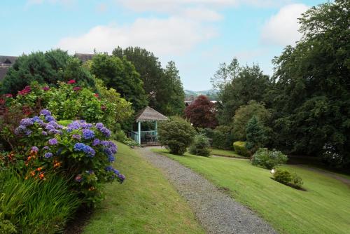 Garden, Ambleside Lake House in Waterhead Garden, Ambleside Lake House in Waterhead
