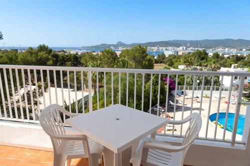 Erkély/terasz, Hotel Apartamentos Monterrey in Sant Josep de sa Talaia Erkély/terasz, Hotel Apartamentos Monterrey in Sant Josep de sa Talaia