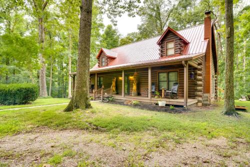 Orleans Retreat with Private Hot Tub and Fireplace! in Bedford (IN) Orleans Retreat with Private Hot Tub and Fireplace! in Bedford (IN)