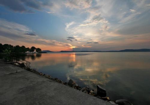 Palvelut, Partvilla Balatonboglar in Balatonlelle Palvelut, Partvilla Balatonboglar in Balatonlelle