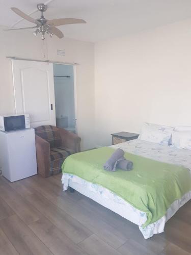 Albatross Beach Guest House in Jeffreys Bay Albatross Beach Guest House in Jeffreys Bay