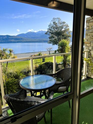 Kilátás, Fiordland Lakeview Motel and Apartments in Városközpont Kilátás, Fiordland Lakeview Motel and Apartments in Városközpont