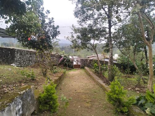 Vlp Home Stays-Rottikadai Estate, Valparai in Βαλπαραϊ Vlp Home Stays-Rottikadai Estate, Valparai in Βαλπαραϊ