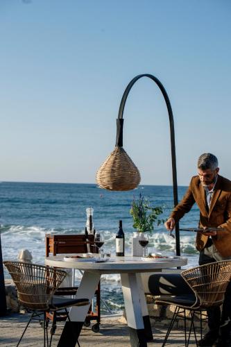 Ravintola, Infinity Blue Boutique Hotel & Spa - Adults Only in Kreeta Ravintola, Infinity Blue Boutique Hotel & Spa - Adults Only in Kreeta
