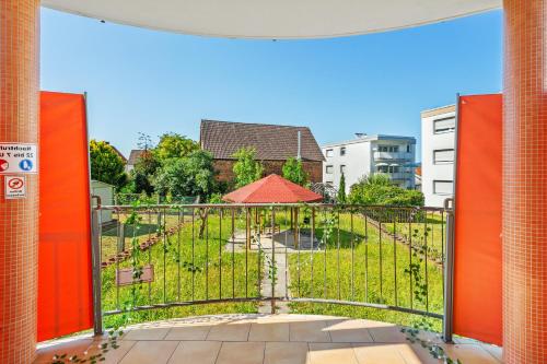 Kert, Relax Karben 6 - Modernes 4-Zimmer Apartment - Self-Checkin - Balcony - Parking in Karben Kert, Relax Karben 6 - Modernes 4-Zimmer Apartment - Self-Checkin - Balcony - Parking in Karben