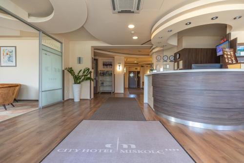 Lobby, City Hotel Miskolc in Miskolc Lobby, City Hotel Miskolc in Miskolc