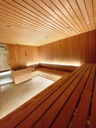 Luxueux appartement skis aux pieds, jacuzzi privatif in Les Brigues Luxueux appartement skis aux pieds, jacuzzi privatif in Les Brigues