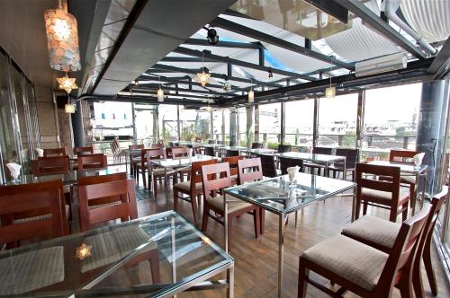 Restaurant, Hotel Les Champs near Jiaoxi Hot Springs Park Restaurant, Hotel Les Champs near Jiaoxi Hot Springs Park