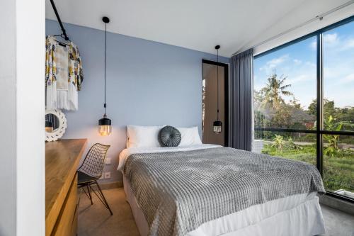 Mr. & Mrs. W Pererenan