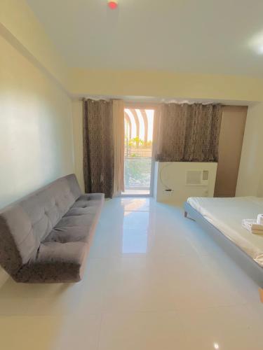 Luxury Hotel Type Condo near NAIA Manila Airport in Manila Luxury Hotel Type Condo near NAIA Manila Airport in Manila