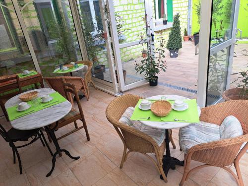 Hotel Beausejour in Nevers Hotel Beausejour in Nevers