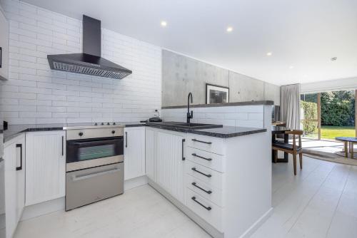 Oakridge Wanaka Hotel in Wanaka Oakridge Wanaka Hotel in Wanaka