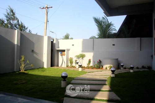 View, Sea Breeze at ECR - Beach Front Villa with Private Pool, Jacuzzi and Dive-in Theater in Mamallapuram View, Sea Breeze at ECR - Beach Front Villa with Private Pool, Jacuzzi and Dive-in Theater in Mamallapuram