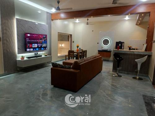 Facilities, Sea Breeze at ECR - Beach Front Villa with Private Pool, Jacuzzi and Dive-in Theater in Mamallapuram Facilities, Sea Breeze at ECR - Beach Front Villa with Private Pool, Jacuzzi and Dive-in Theater in Mamallapuram