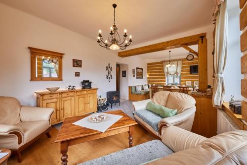 Chalupa v Jizerkach in Albrechtice V Jizerskych Horach Chalupa v Jizerkach in Albrechtice V Jizerskych Horach