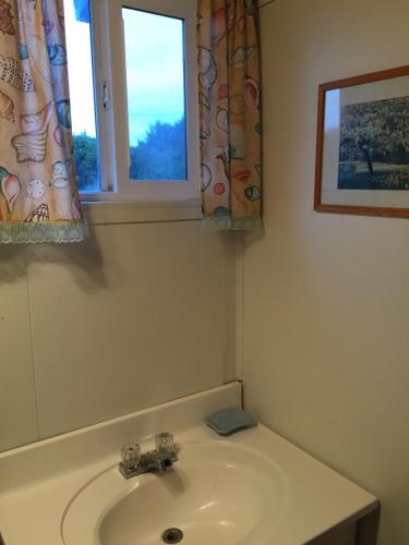 在meiguo.com看到的Chris by the Sea Motel的介绍图片