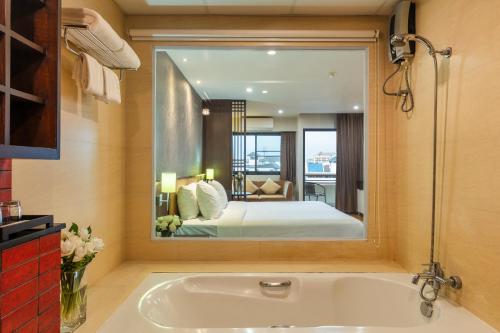 The Grand Napat Serviced Apartment in Chiang Mai The Grand Napat Serviced Apartment in Chiang Mai