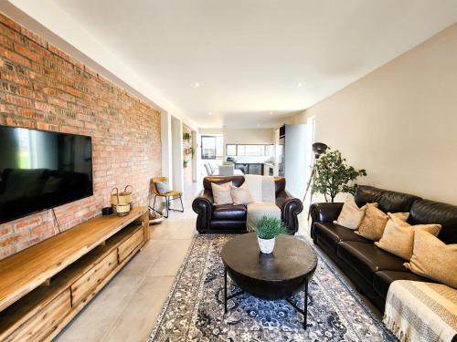 Stay On The Beach in Jeffreys Bay Stay On The Beach in Jeffreys Bay